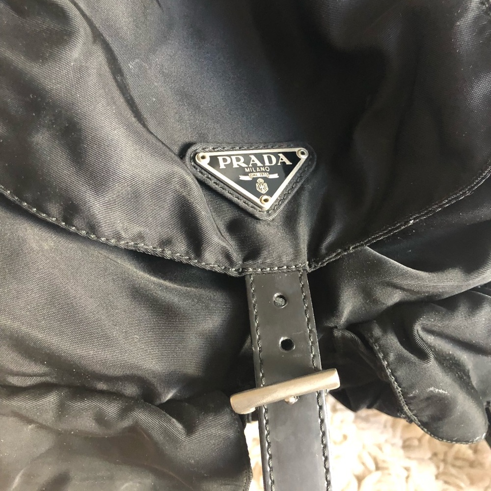Prada backpack - Picture 4 of 7